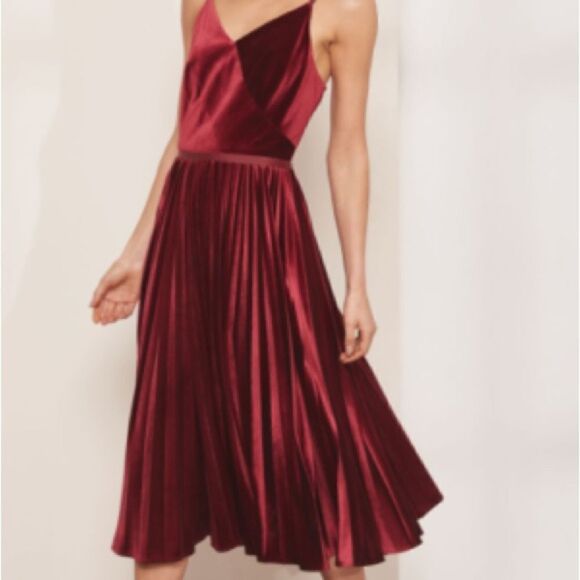 NWOT Ted Baker Khim Pleated Wine Velvet Coctail Dress Sz 0 US Sz 2 - Picture 3 of 8